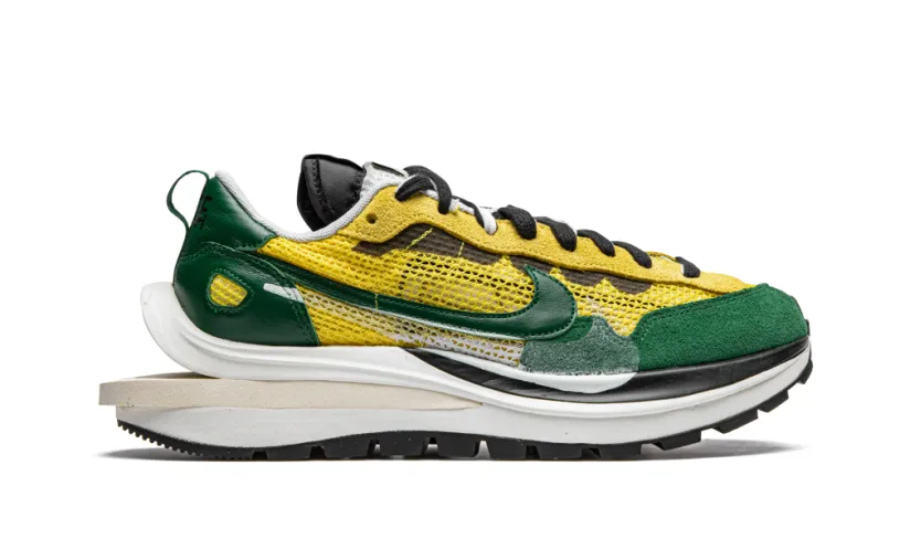 Nike Lifestyle VaporWaffle 'Sacai - Tour Yellow'